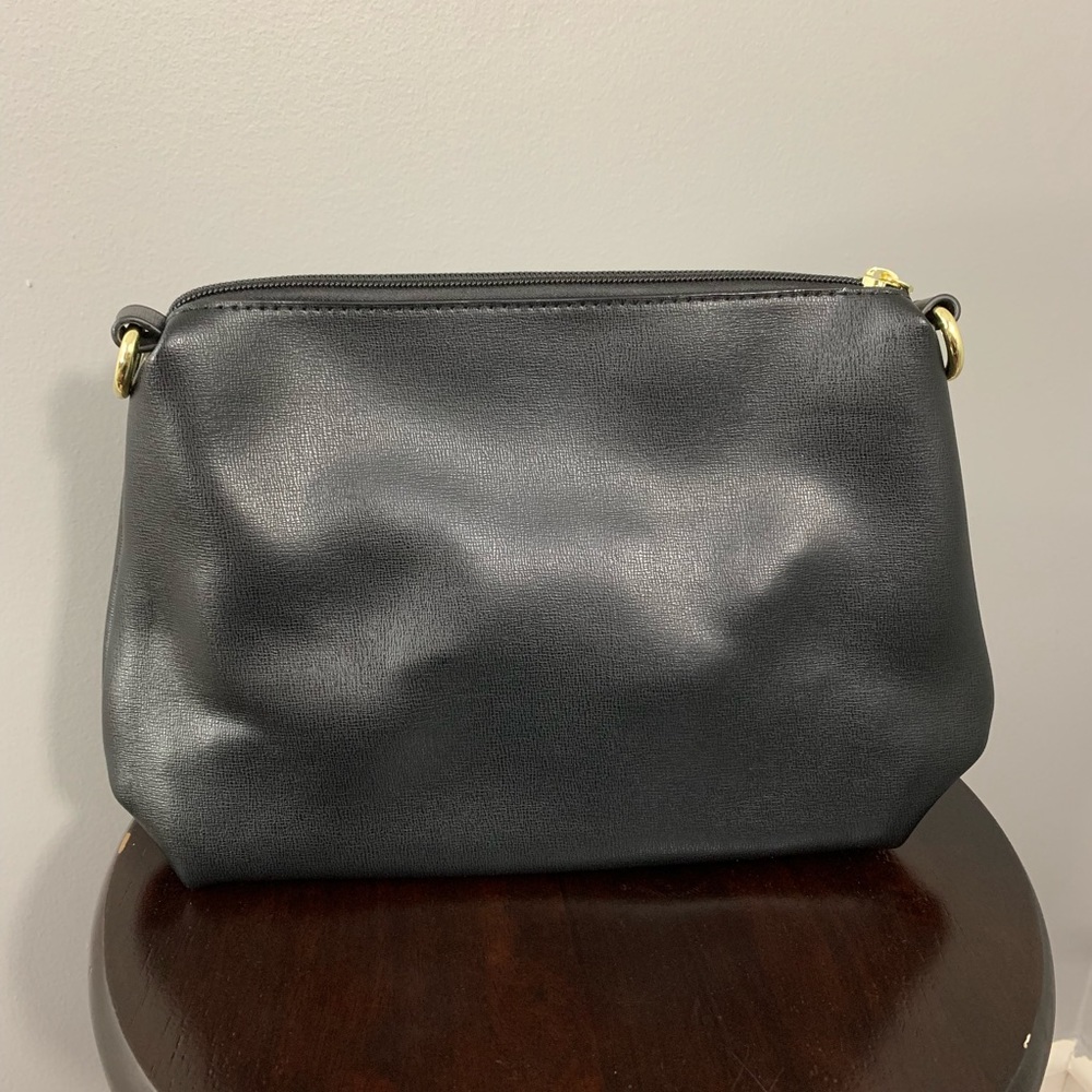 Tote and Crossbody multi-use bags (vegan friendly) - Picture 5 of 6